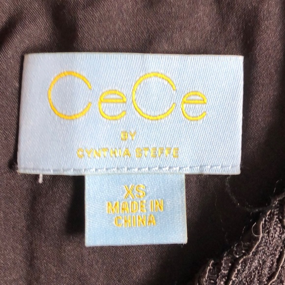 CeCe lace sleeveless top - Picture 6 of 7